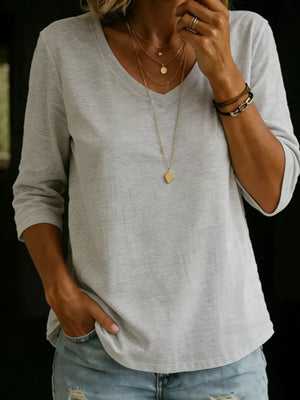 Full Size V-neck 3/4 Sleeve T-shirt Plus Size in Burgundy