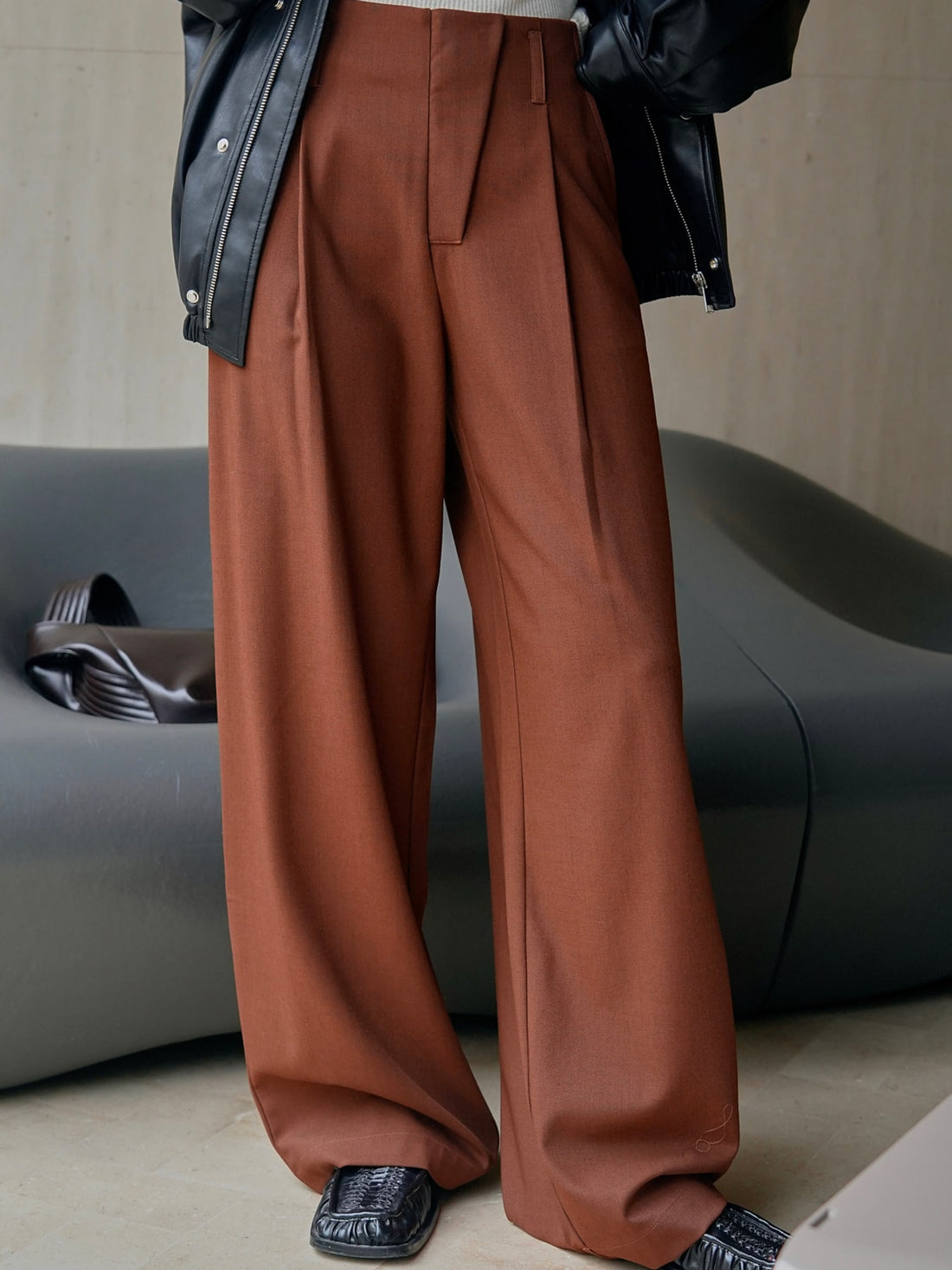 wide-leg pants in rust featuring pocketed and flared fit