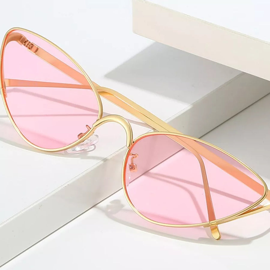 glam sunglasses in Blush Pink with N/A