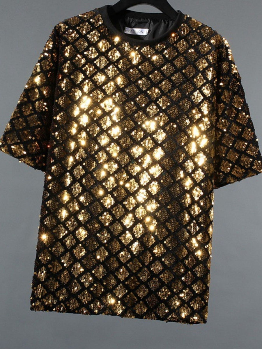 Men's gold sequin t-shirt with round neck and short sleeves, featuring a diamond pattern.