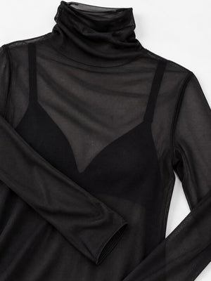 edgy t-shirt in Apricot with turtleneck