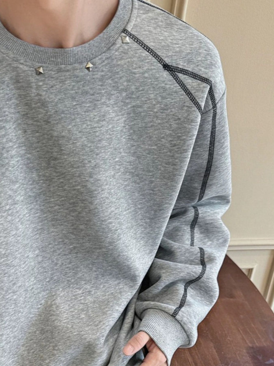Light Gray sweatshirt with hip-length and pullover