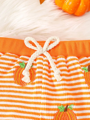 pajama set in white with striped and drawstring