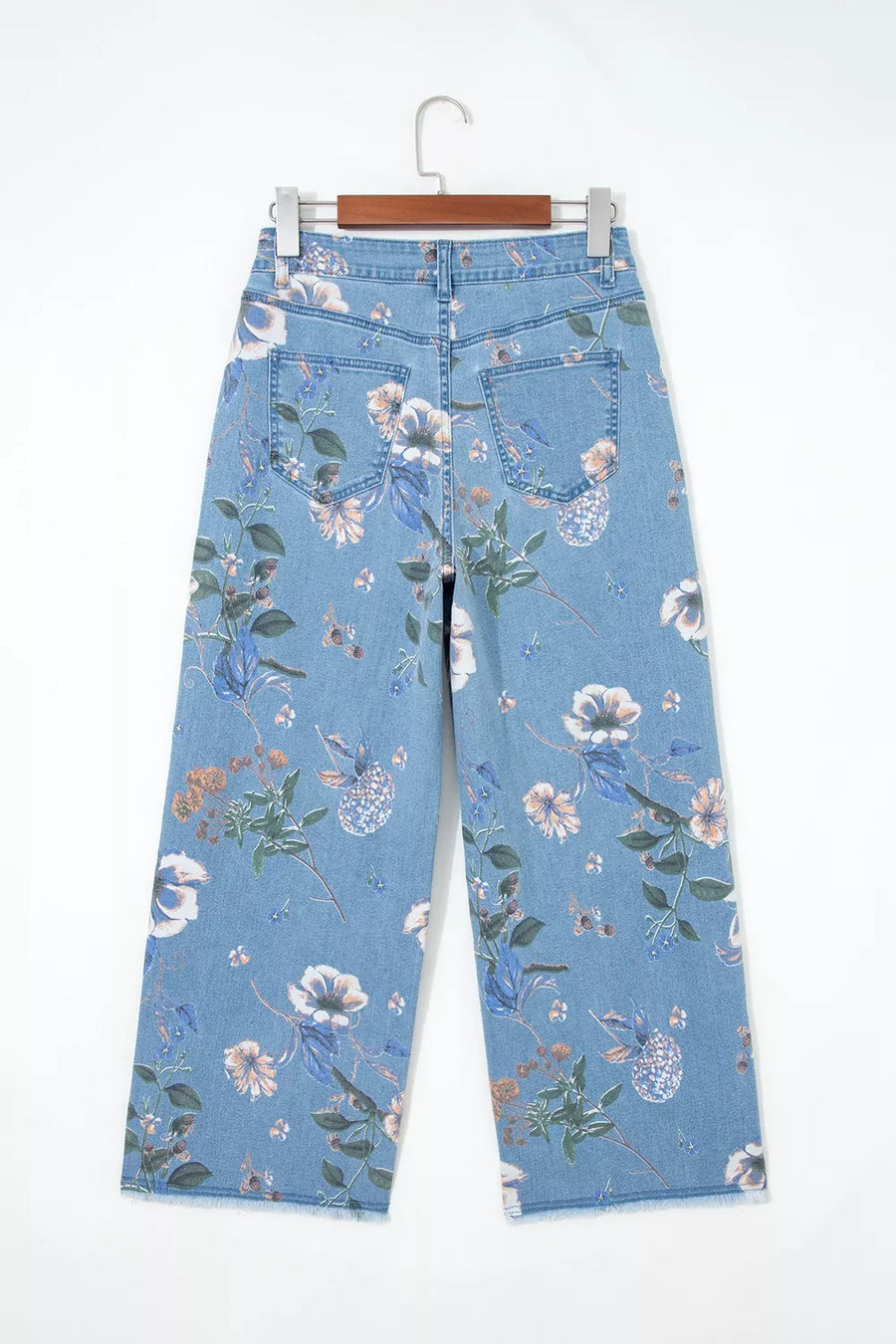 wide-leg jeans featuring floral in sage green with 72% cotton, 26% polyester, 2% elastane Care instructions: Machine wash
