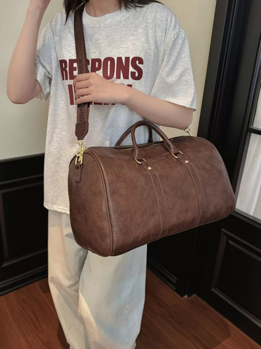 Classic large brown pu leather travel bag with adjustable strap