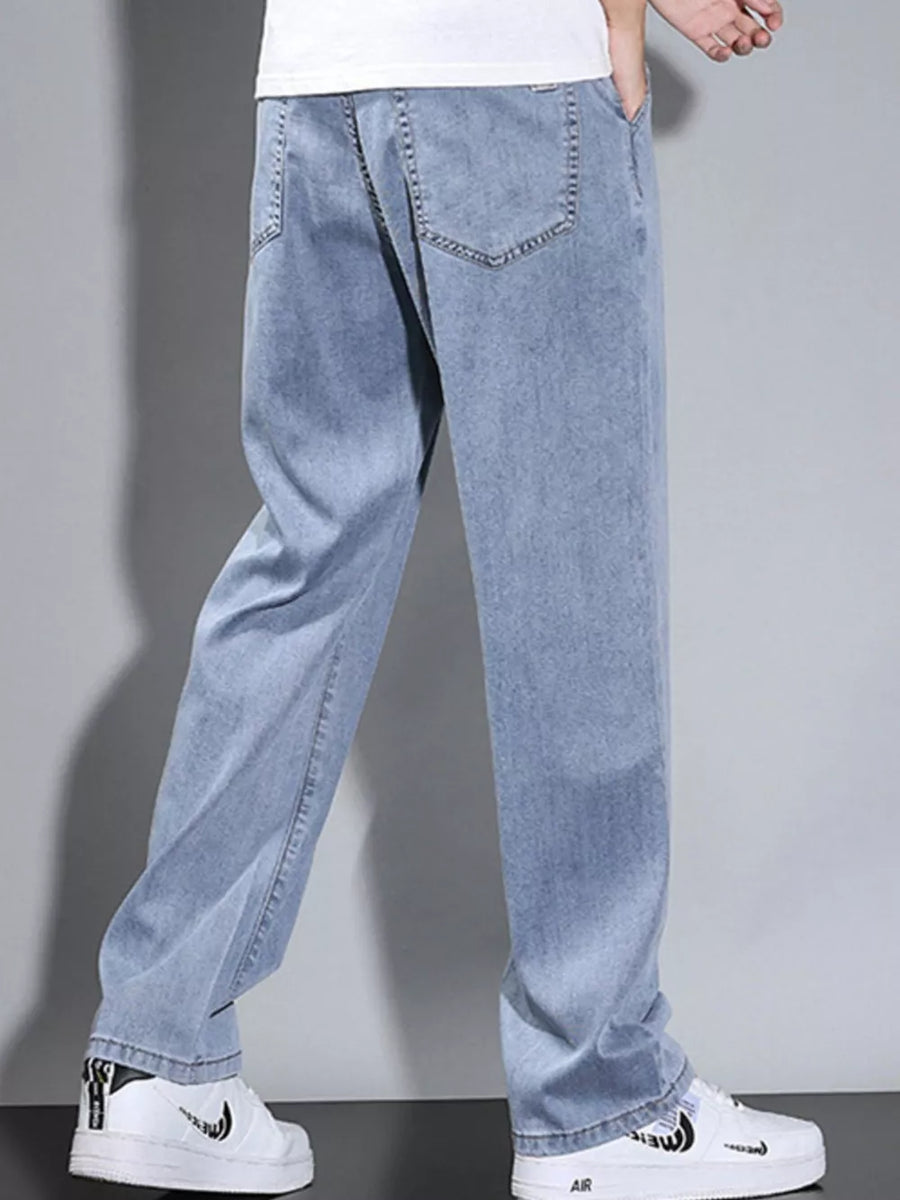 Men's Loose Fit Washed Jeans in Light