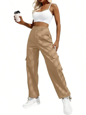 cargo pants in Khaki with pocketed and full-length