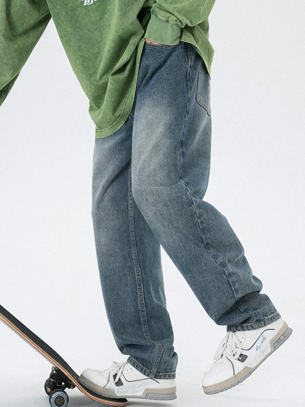 Medium Men S Vintage Wash Relaxed Fit Jeans