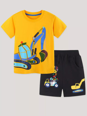 Yellow cotton t-shirt and black shorts set with excavator print for baby boys.