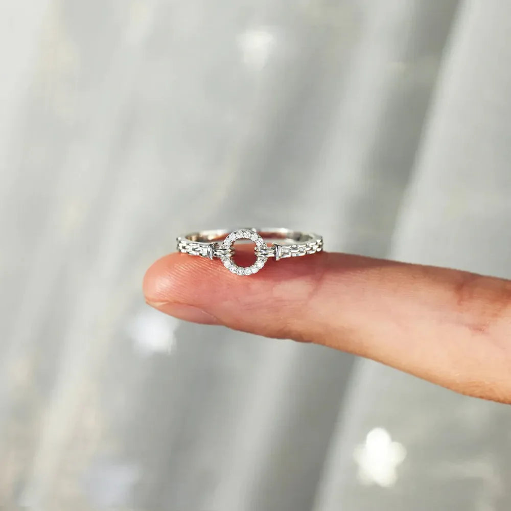 Silver pavé oval chain link ring with textured band