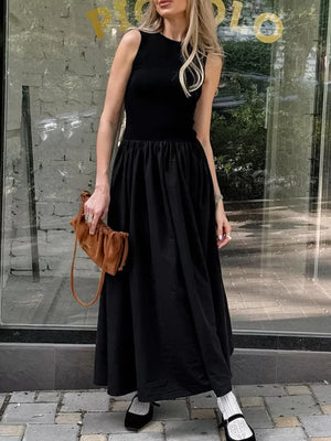 black maxi dress with not lined and sleeveless