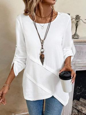 modern blouse in Black with round neck