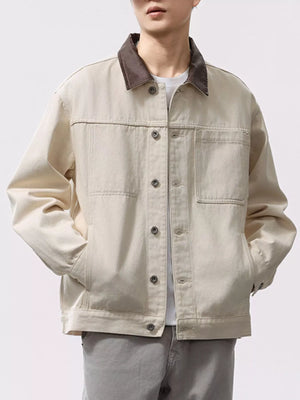 Casual two-tone collar jacket in khaki cotton with button closure and chest pockets.