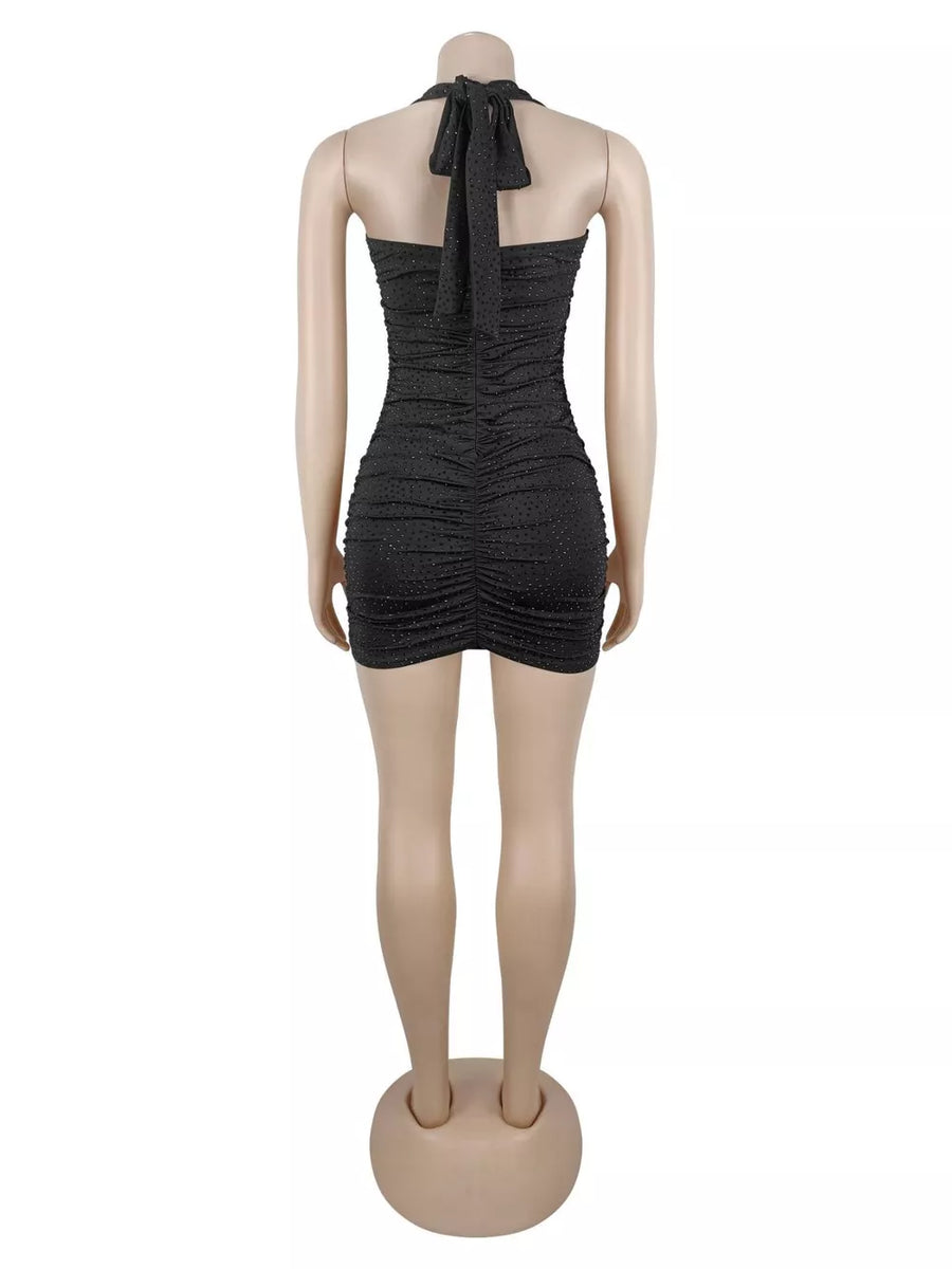 mini dress in black with ruched and mini