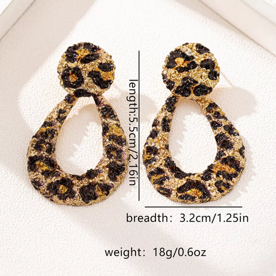 18K Gold-Plated,Alloy Care instructions: 1 earrings in Style A with straight silhouette