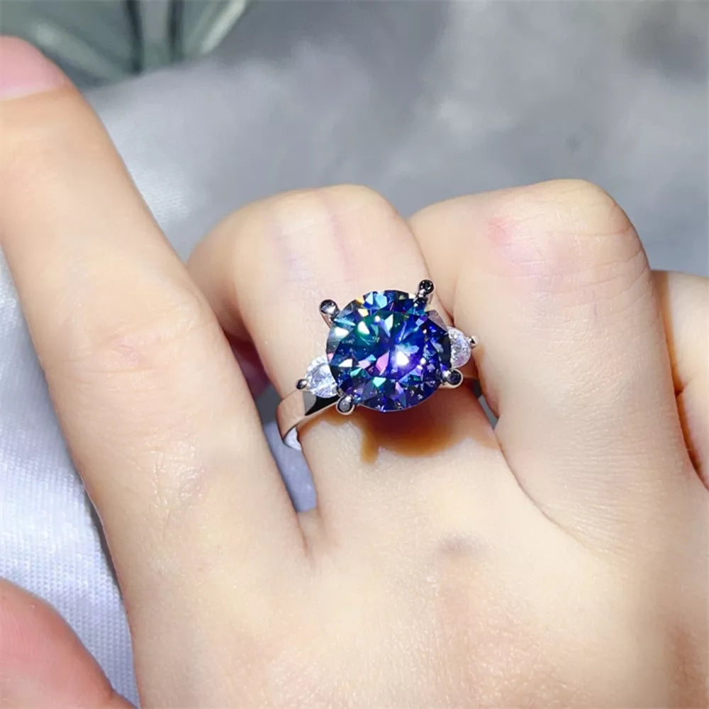 Platinum-Plated,925 sterling silver,Moissanite Carat weight: 5ct Care instructio ring in iridescent with classic silhouette