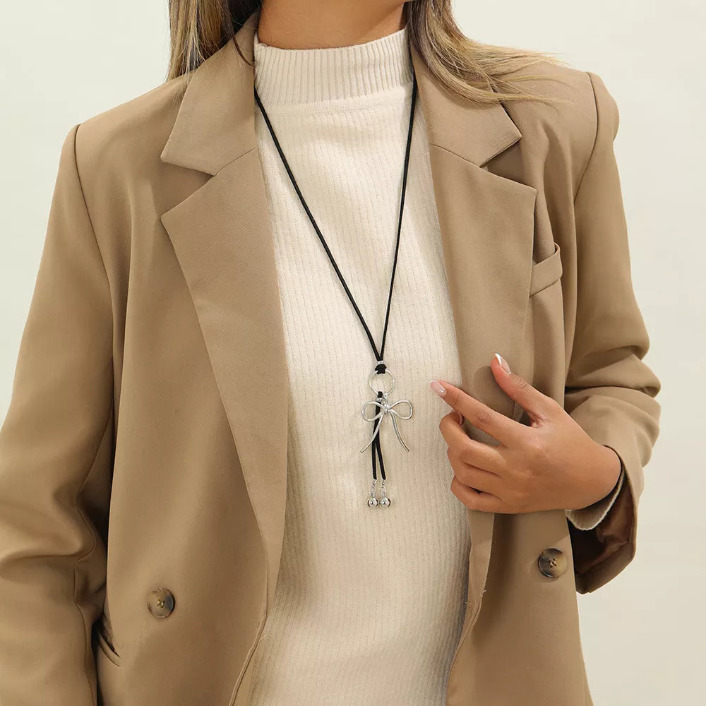 Silver Elegant Bow Pendant Faux Leather Necklace