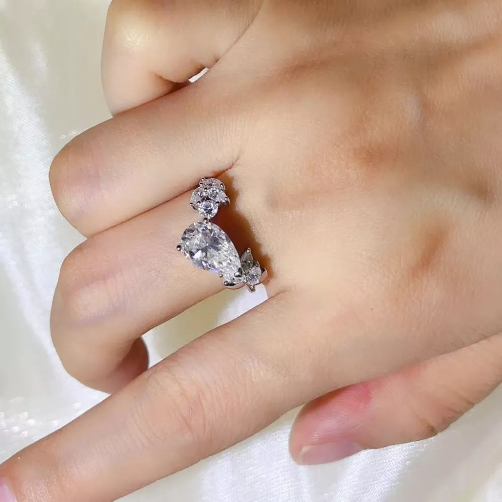 925 Sterling Silver 1 Carat Pear Cut Solitaire Ring