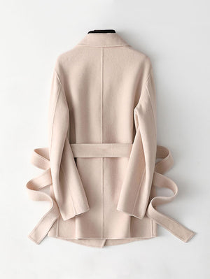 wool coat in Beige White with pocketed and hip-length