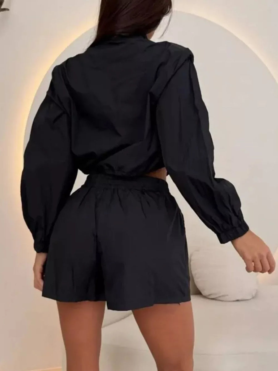 Zip-up Crop Jacket And High-waisted Shorts Set in White with pocketed