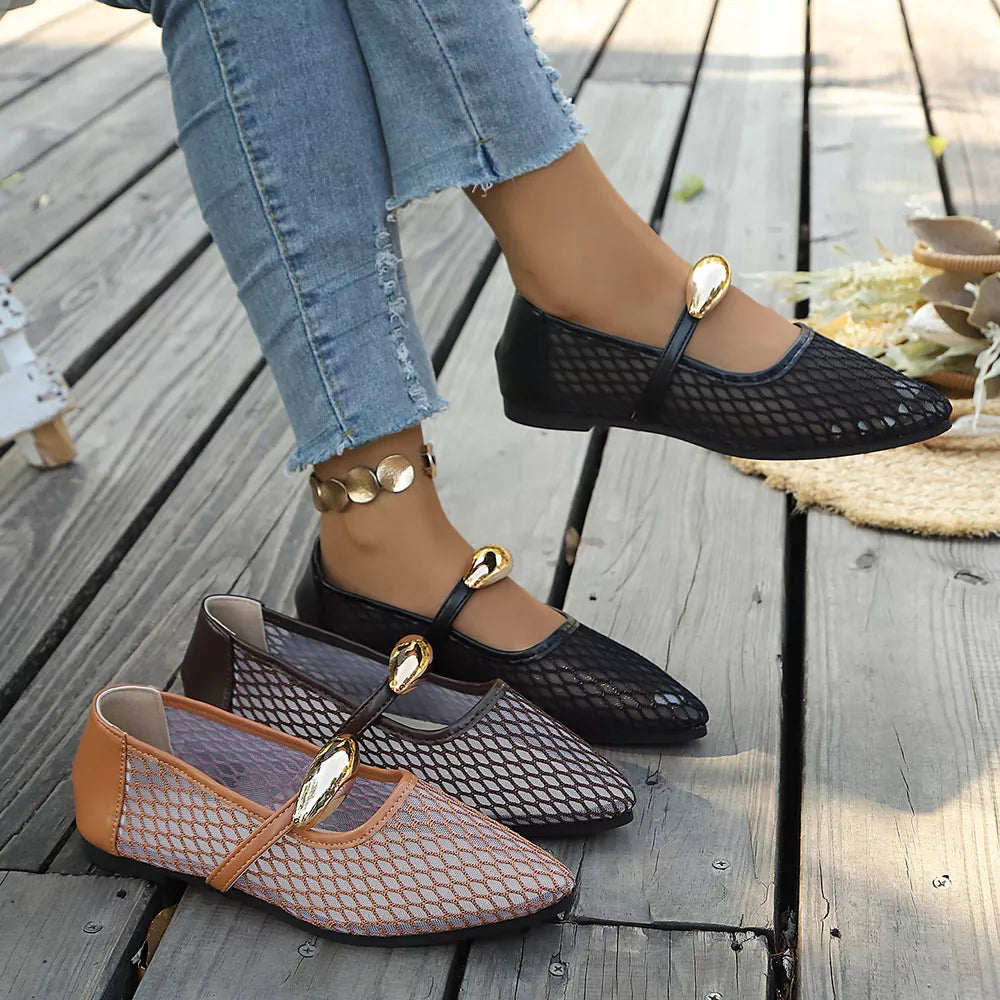 black flats with geometric and not applicable
