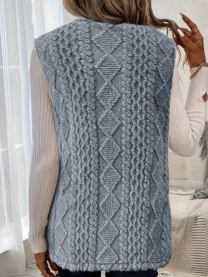 vest in Light Gray with round neck and sleeveless