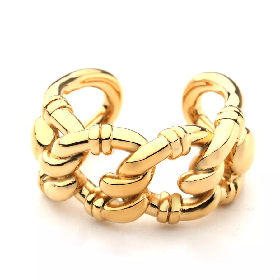 Gold ring featuring open ring and chain link