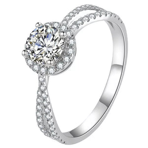 1 Carat 925 Sterling Silver Moissanite Ring in silver with 1 carat moissanite