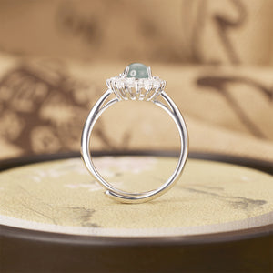 925 sterling silver,Zircon,Jadeite Care instructions: Avoid wearing during exerc ring in light green with fitted silhouette