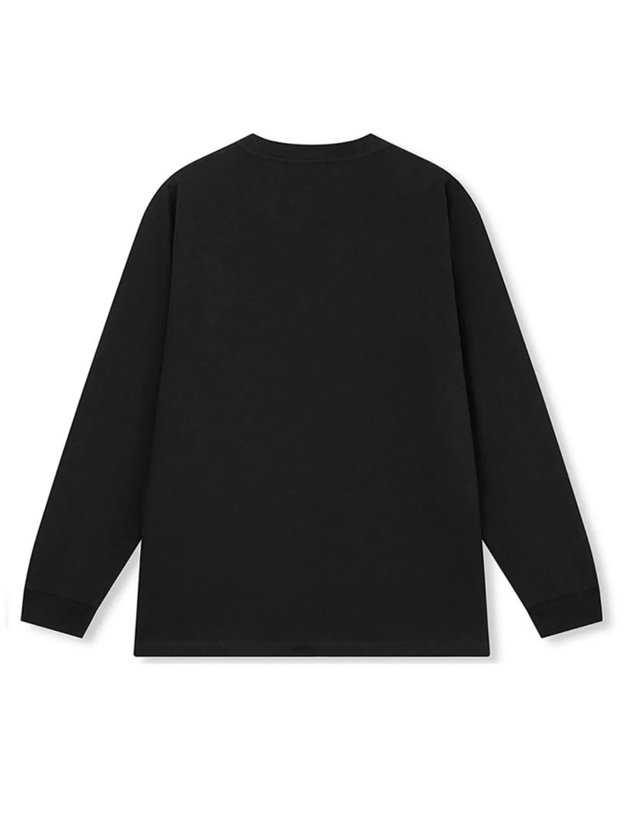 Oversized black long-sleeve t-shirt with a crew neck.