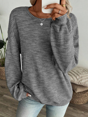 pullover sweater in white with waffle-knit and hip-length