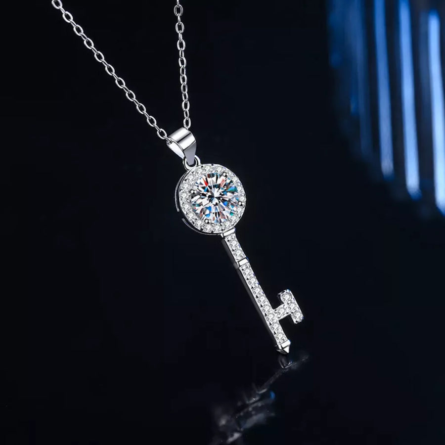 classic necklace in clear with not applicable