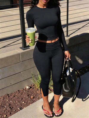 94% polyester, 6% elastane Care instructions: Machine wash cold activewear set in Black with slim silhouette