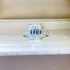 Platinum-Plated,925 sterling silver,Moissanite Carat weight: 5CT Care instructio ring in clear with straight silhouette