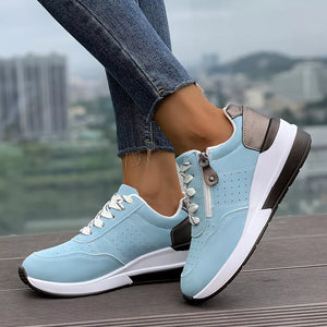 sneakers in Black with round toe and not applicable