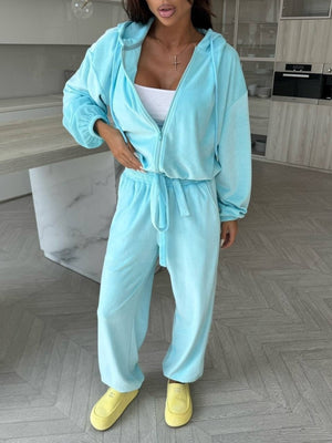 tracksuit in aqua featuring hooded and relaxed fit