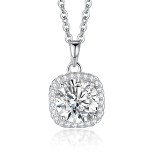 necklace in clear with moissanite stone and collar-length