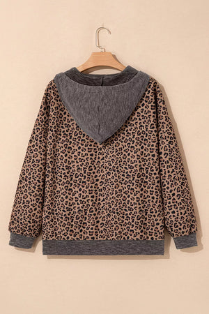 hoodie in black with leopard-print and drawstring