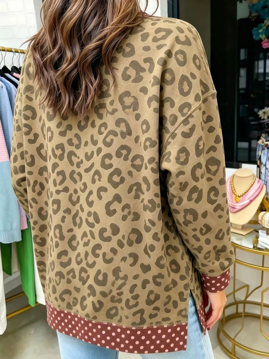 modern sweatshirt in Brown with crew neck
