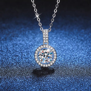 necklace in clear with pendant and princess-length