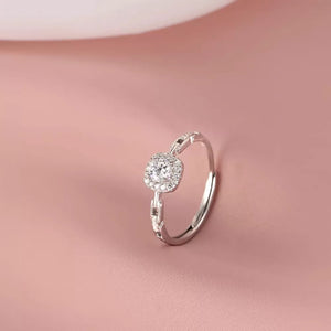 925 Sterling Silver Zircon Ring in silver with zircon stone