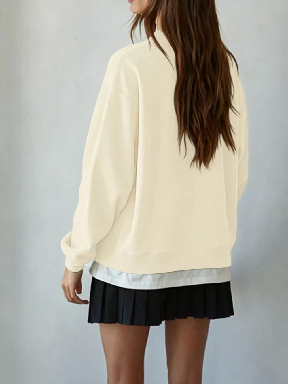 sweatshirt in Big Red-spot with crew neck and long sleeve