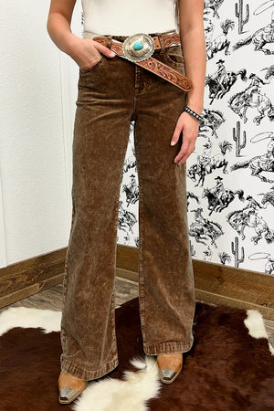 98% cotton, 2% elastane Care instructions: Machine wash cold wide-leg pants in camel with wide-leg silhouette