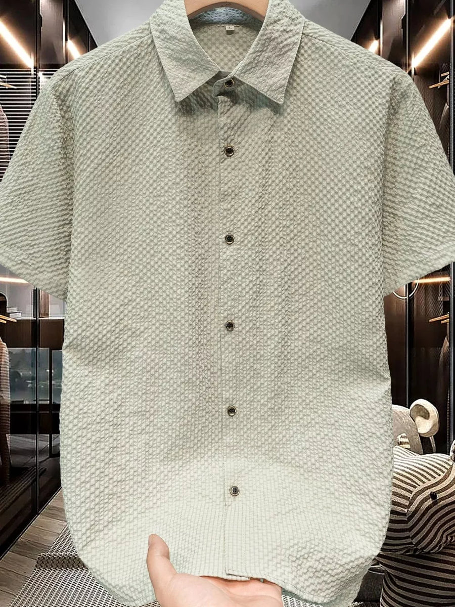 Burgundy Men's Plus Size Textured Short-sleeve Shirt