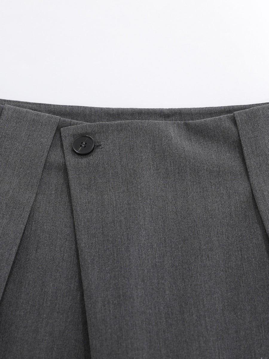capris in Dark Gray with high-waisted and capri