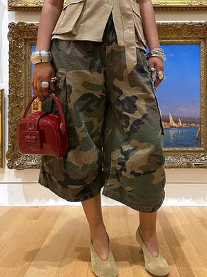 Camouflage Cargo Cropped Pants option 5