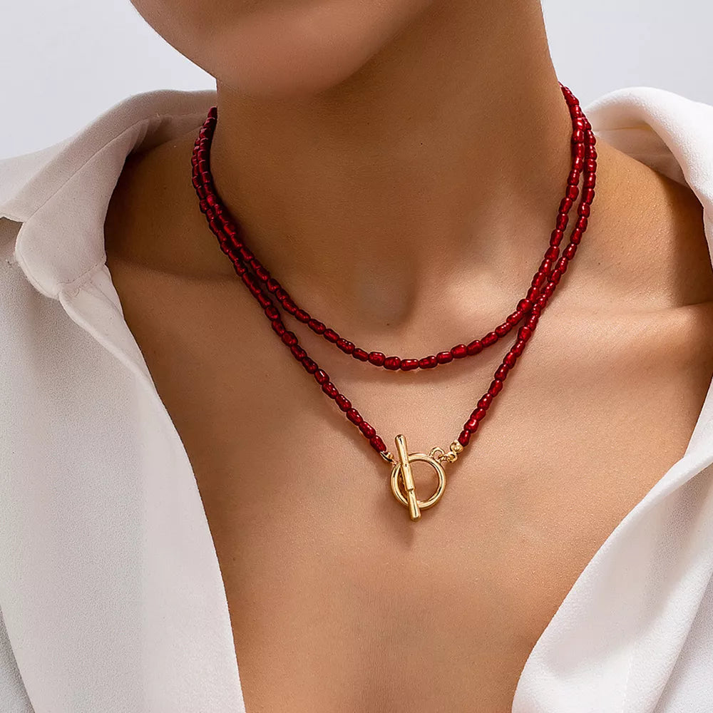 necklace in burgundy featuring beaded and not applicable fit