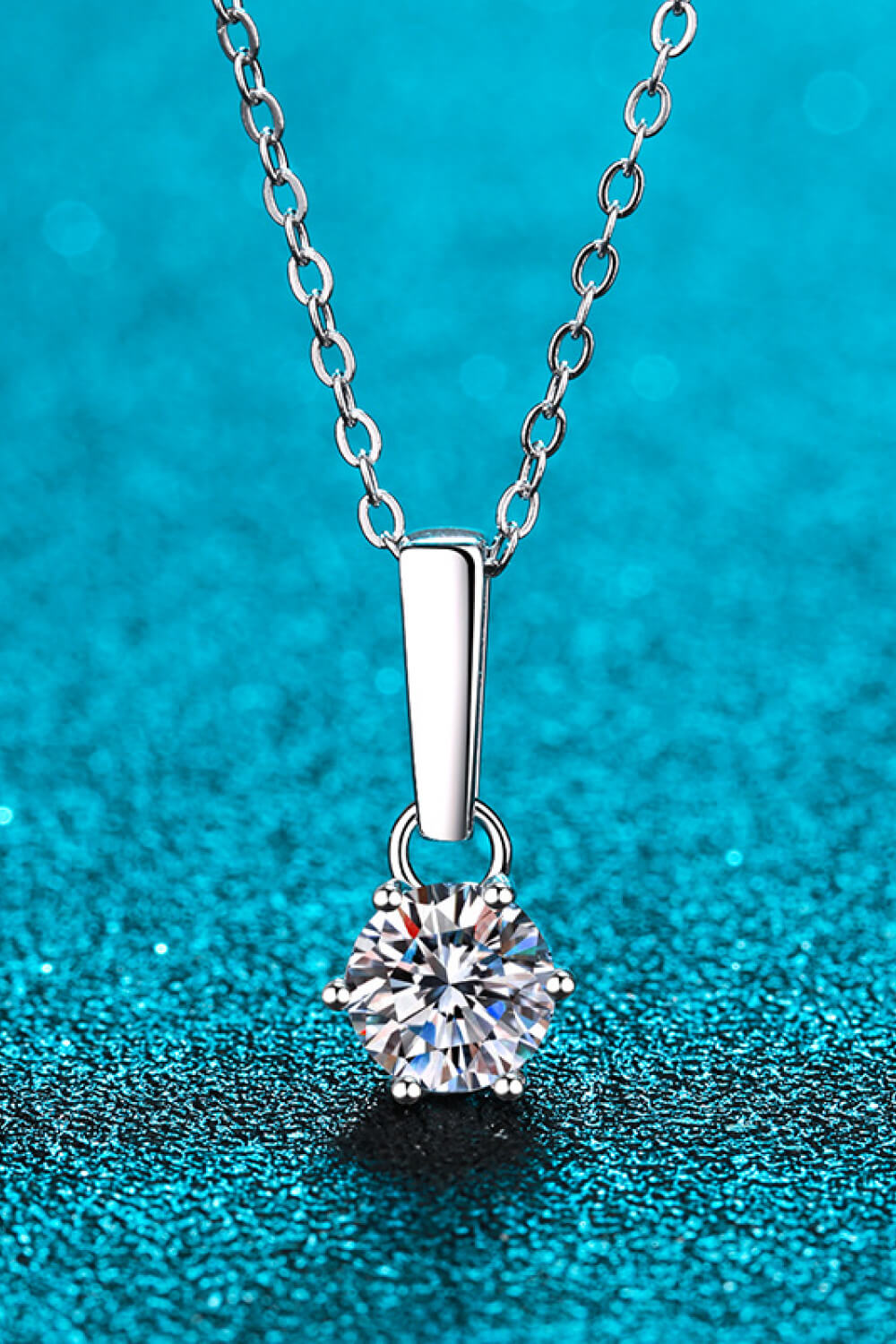 Silver solitaire moissanite pendant necklace with fine chain