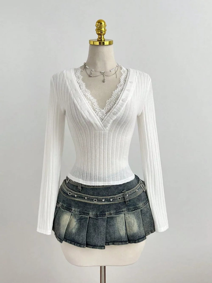 V-neck Lace Trim Ribbed Knit T-shirt in Pink