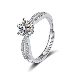 1 Carat Moissanite 925 Sterling Silver Ring in silver with 1 carat moissanite